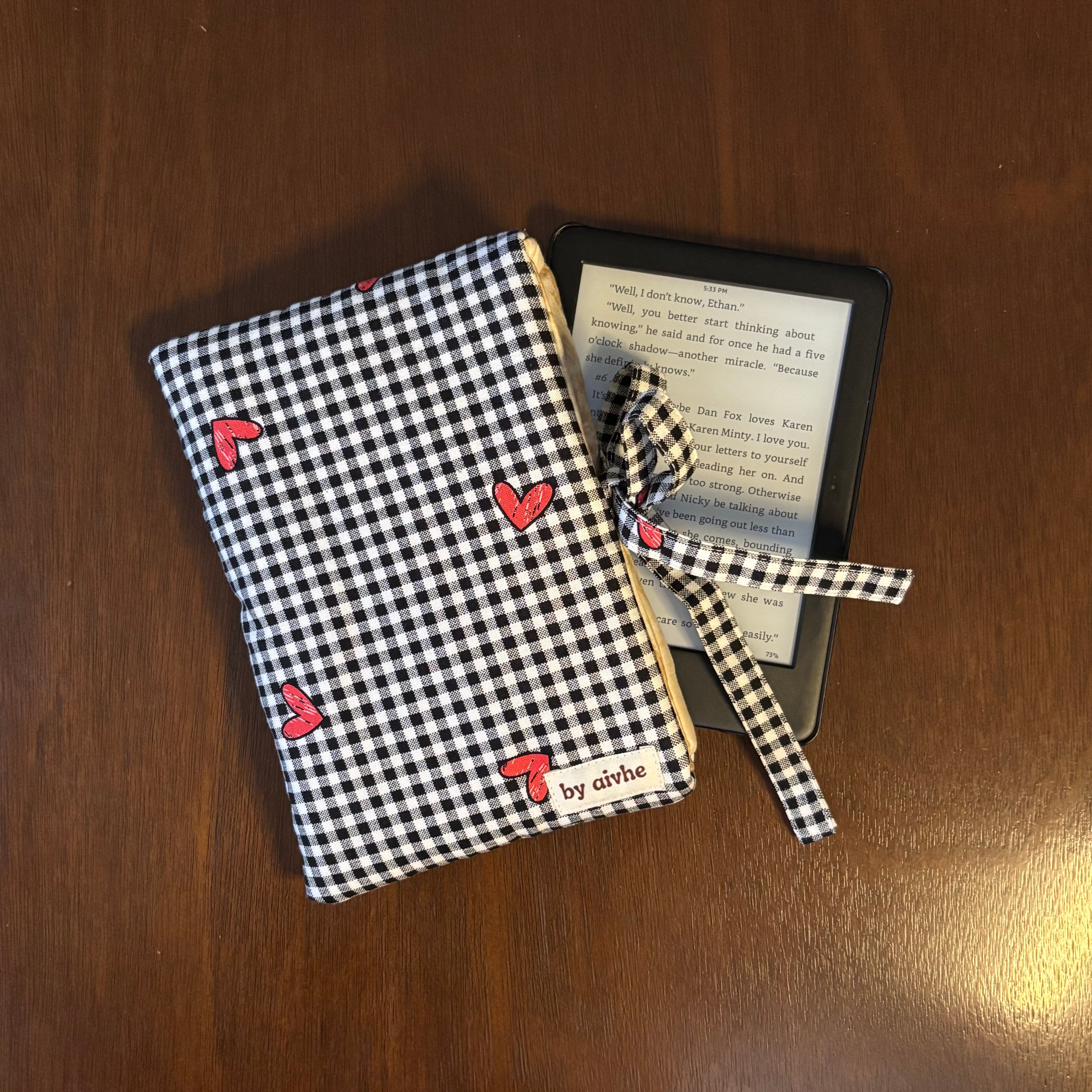 Heart & Hearth E-Reader Sleeve (Small)