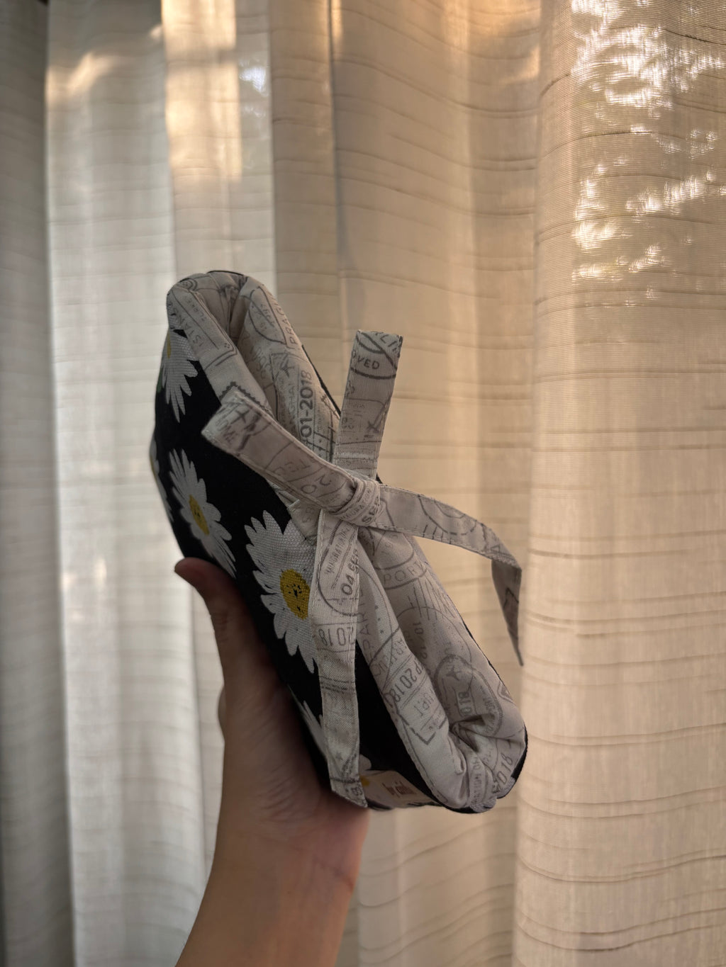 Daisy E-Reader Sleeve (Small)