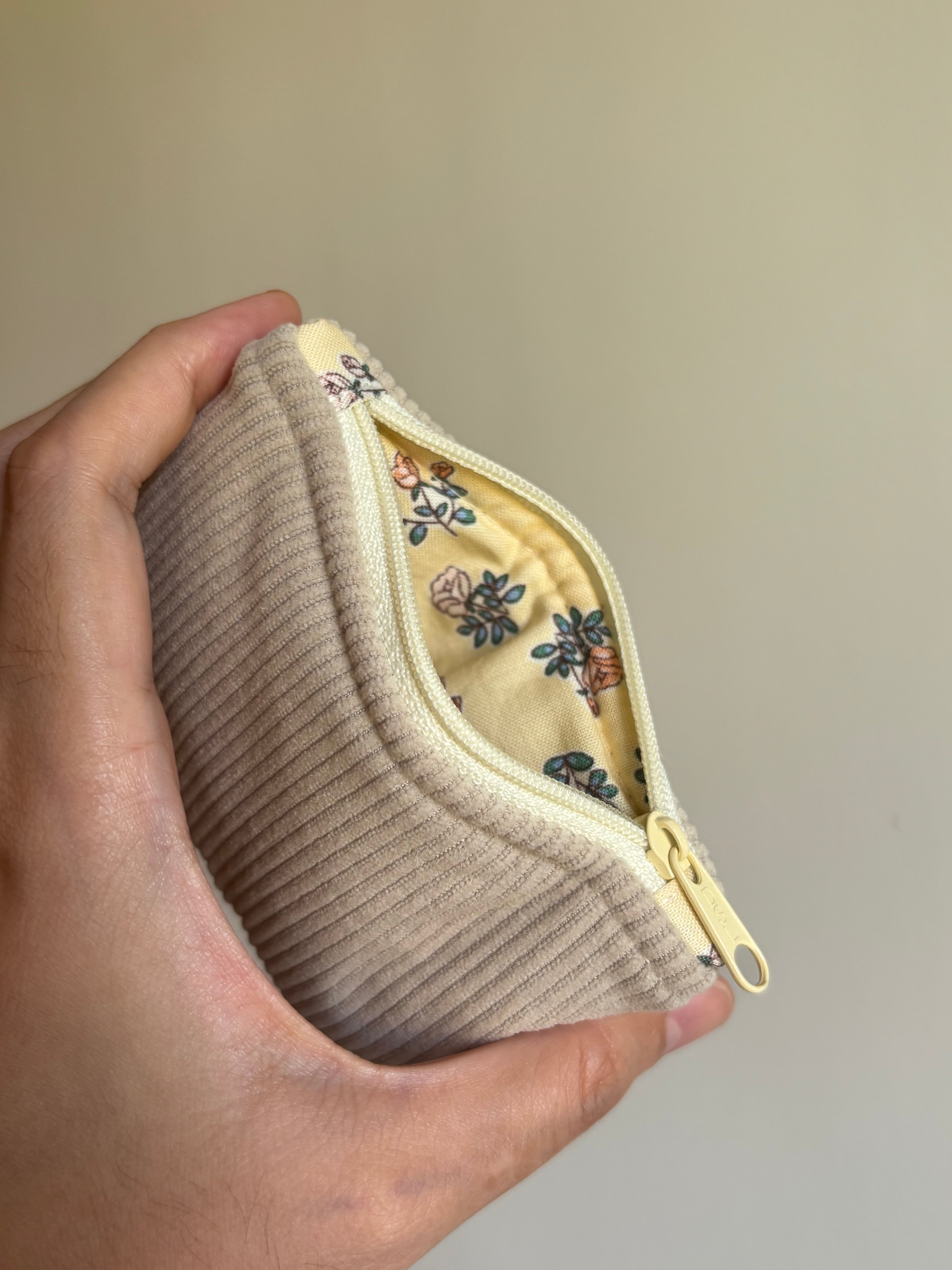 Jewelry / Coin Purse (Beige)