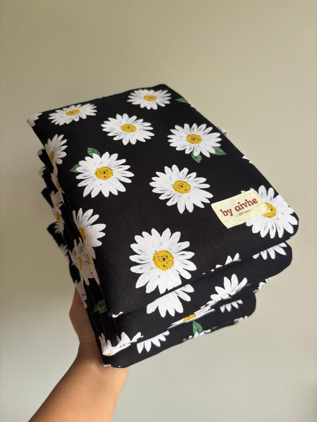 Daisy Book Sleeve