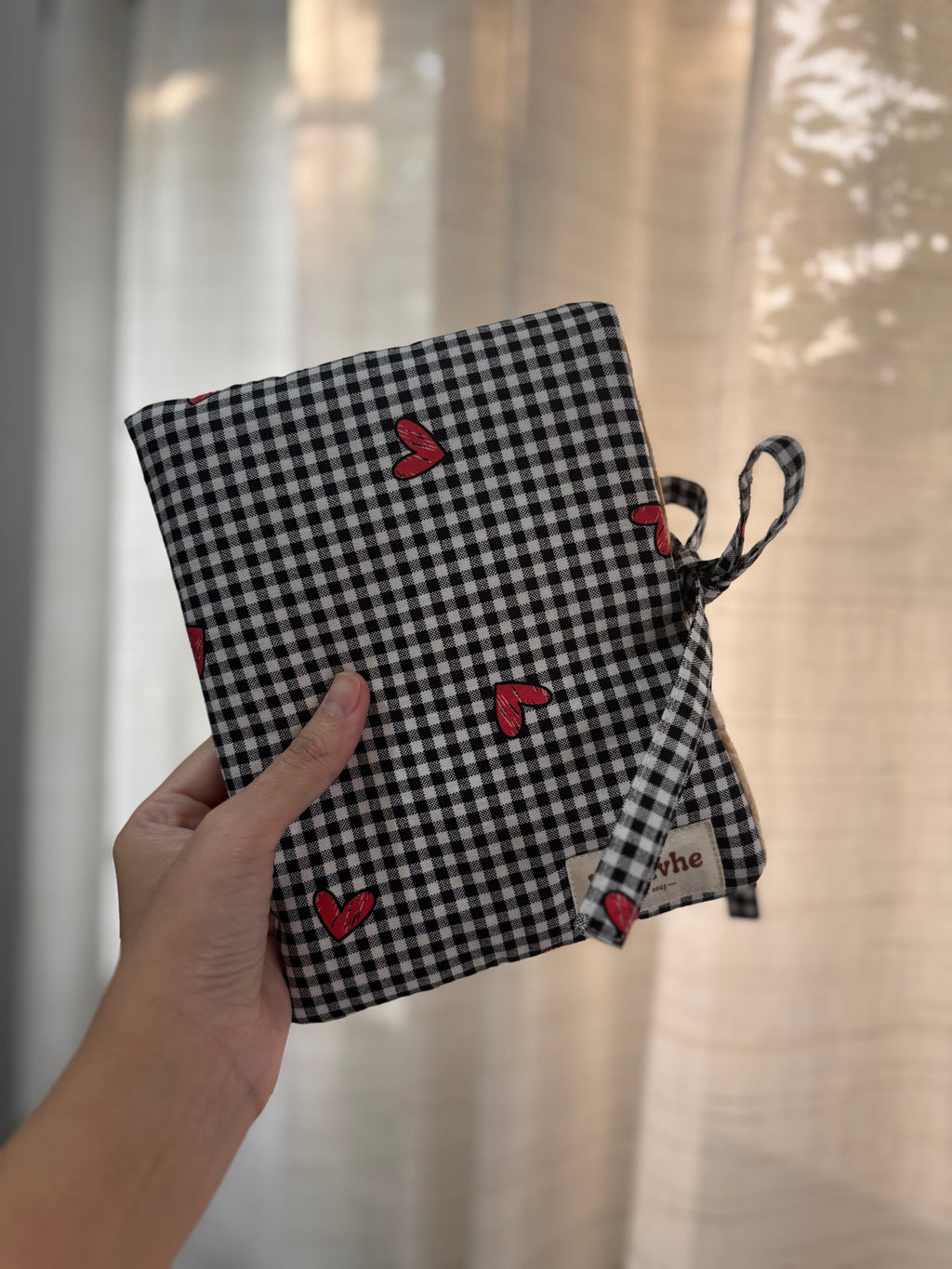 Heart & Hearth E-Reader Sleeve (Large)