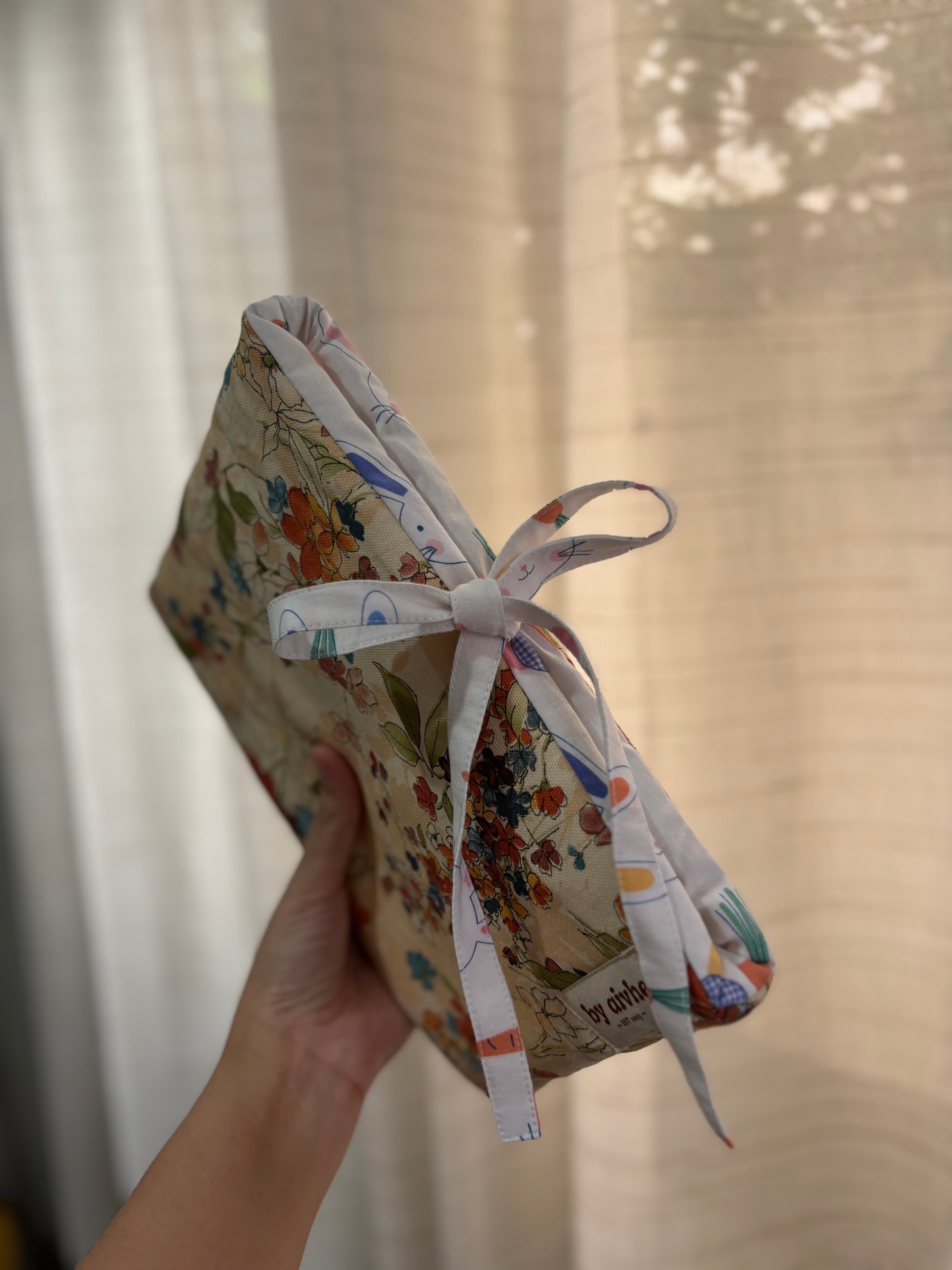 Painter’s Garden Book Sleeve (Extra Large)