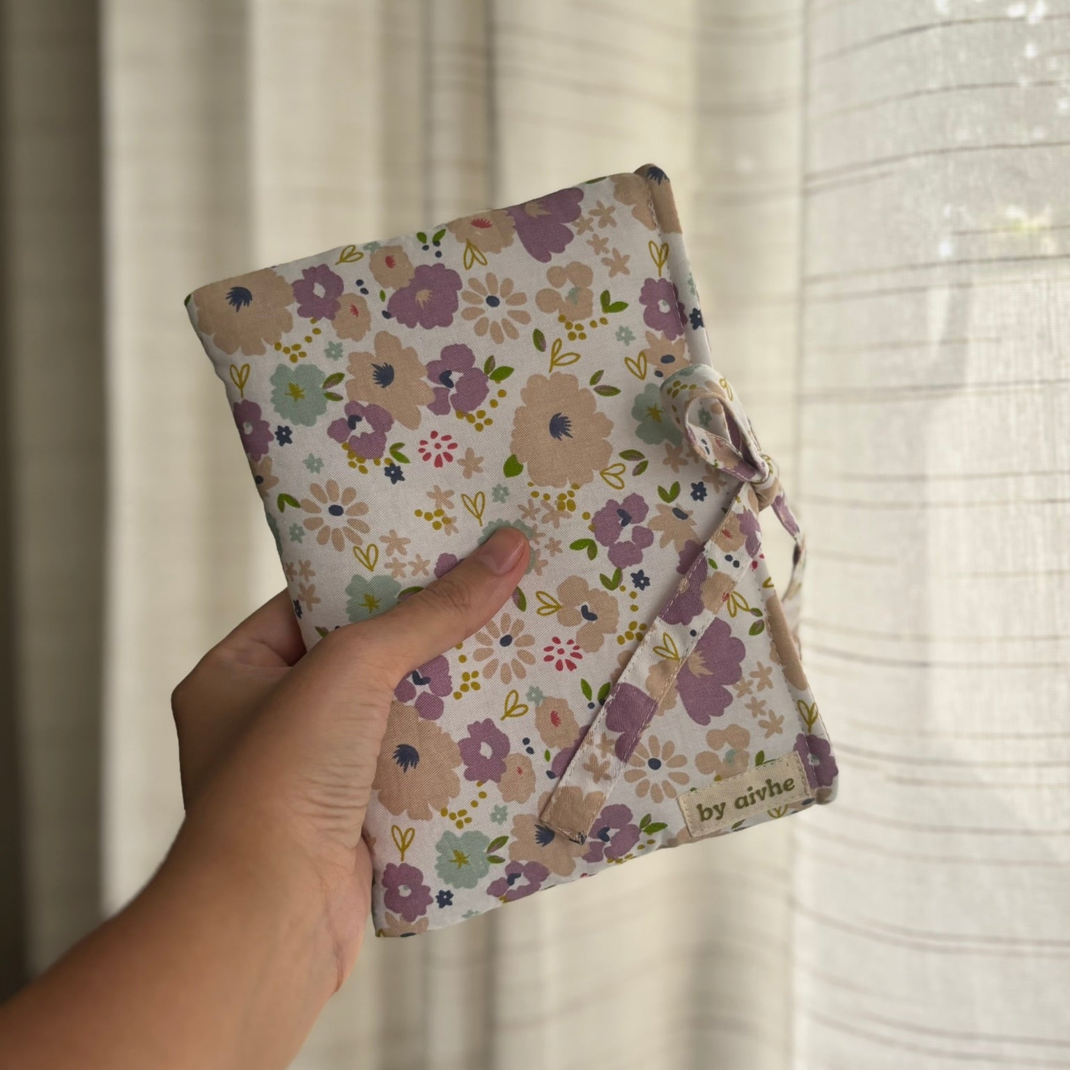 Yakap Kindle Sleeve (Small)