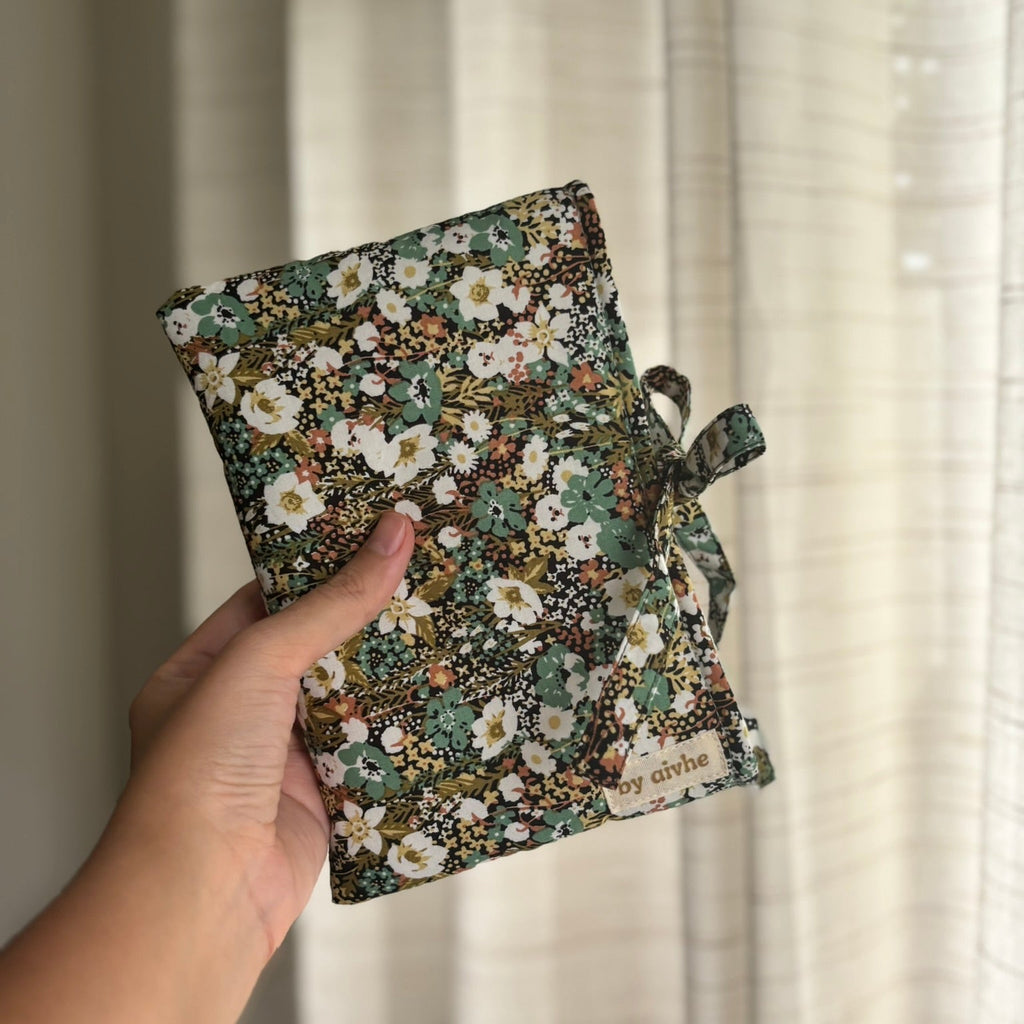 Lilim Kindle Sleeve (Small)