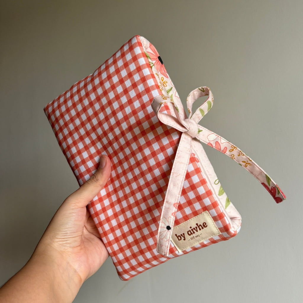 Salmon Kindle Sleeve / Book Sleeve